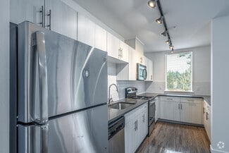 14307 Greenwood Ave N, Seattle, WA 98133