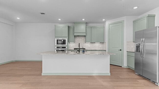 3910 Silver Falls Ln, League City, TX 77573 - photo 5