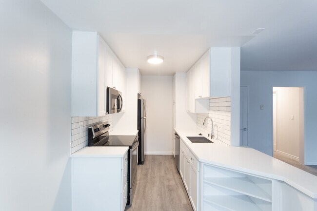 Beau on Bundy, Los Angeles, CA 90025 - photo 5