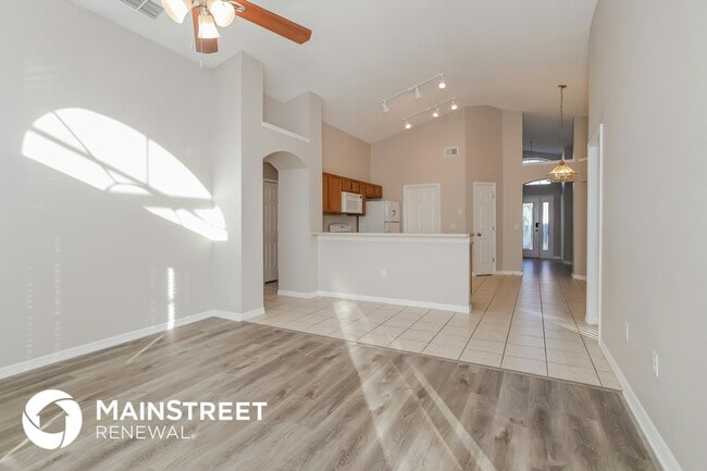 2808 Playing Otter Ct, Kissimmee, FL 34747 - photo 2