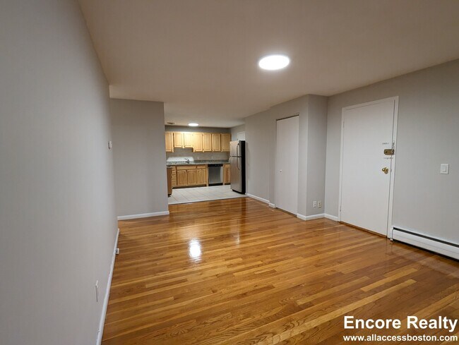 123 Babcock St unit 110-21, Brookline, MA 02446 - photo 6
