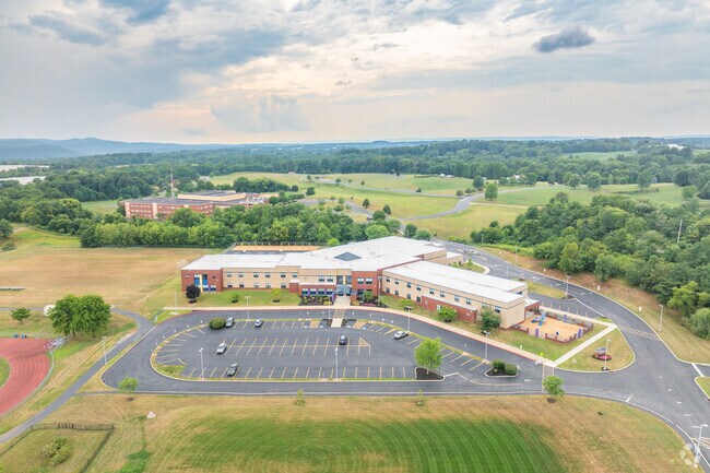 The student to teacher ratio at Robert Reid Elementary School is 12 to 1.