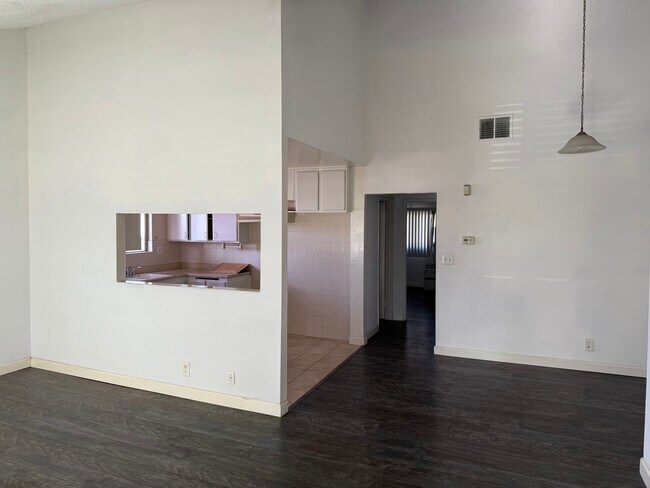 Living Room / Kitchen