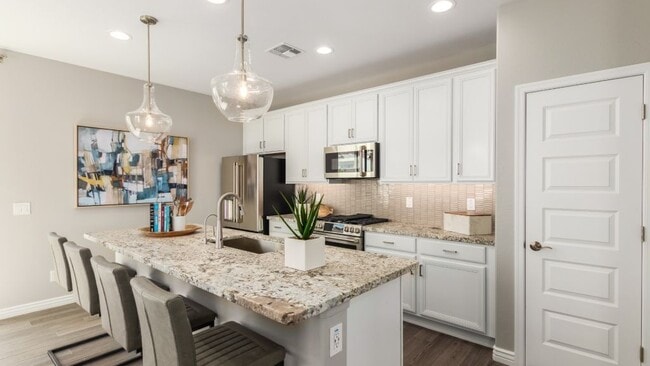 14133 W Hackamore Dr, Surprise, AZ 85387 - photo 2