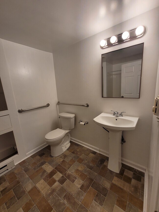 511 Salem Ave Building unit 511 Salem Ave Unit, Hagerstown, MD 21740 - photo 5