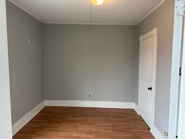 56 Long St unit 4, Barre, VT 05641 - photo 2