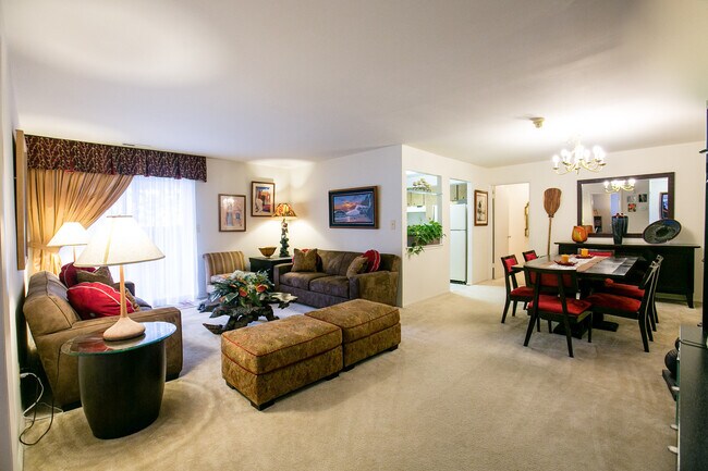 Briarcliff Apartments: Spacious Luxury Living in Central Baltimore County, Cockeysville, MD 21030 - photo 4