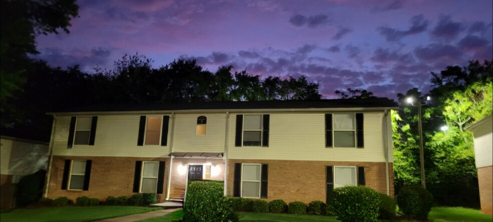 Athens Highlands Apts.