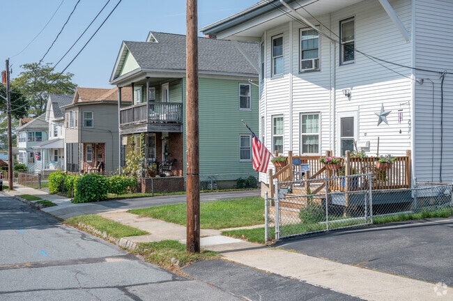 As you drive through North Fairhaven, you'll notice a wide variety of duplex homes.