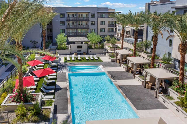 Seventyone15 McDowell, Scottsdale, AZ 85257 - photo 4