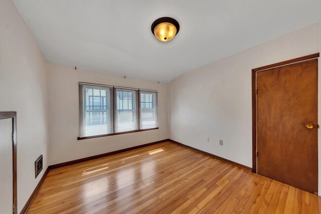 1015 18th Ave SE, Minneapolis, MN 55414 - photo 6