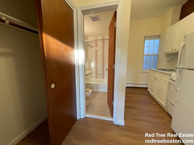 78 S Huntington Ave unit 1, Boston, MA 02130 - photo 2