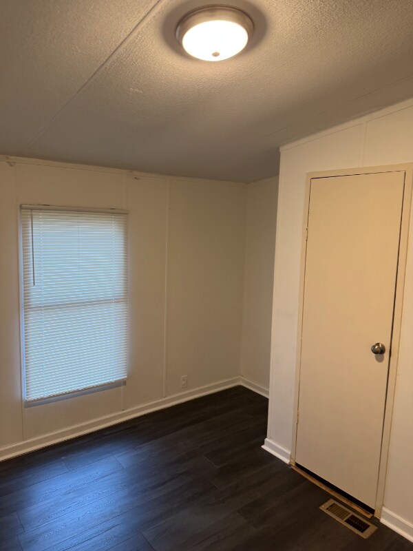 2610 Crane Ln, Darlington, SC 29540 - photo 5