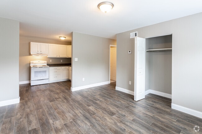 2BR, 1BA - Living Room