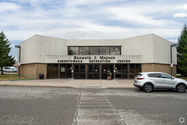 The ice rink at Cheektowaga Kenneth J Meyers Recreation Center hosts Cheektowaga Warriors games.