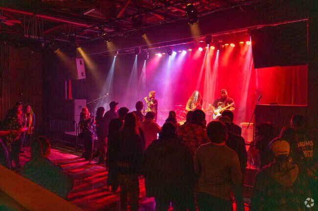 Just minutes from Rolling Hills, Moxi Theater in downtown Greeley offers live music, comedy, and a full-service bar in an intimate setting. A perfect night out for residents seeking entertainment close to home.