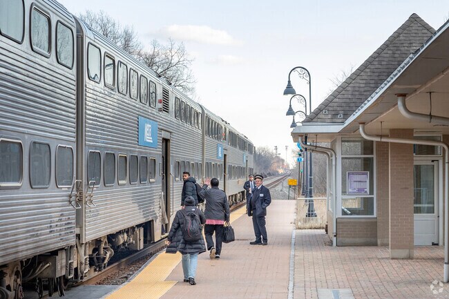 The Vernon Hills Metra station services commuters from Gregg's Landing.