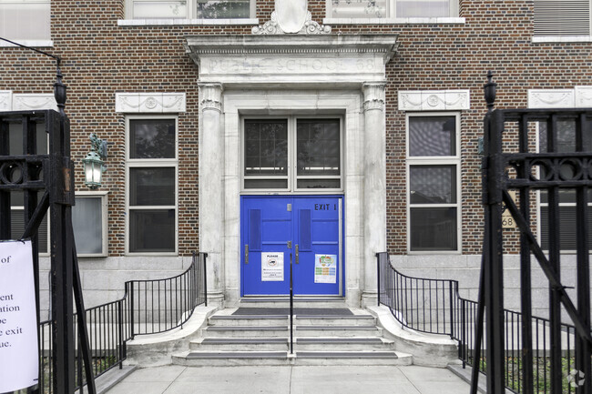 Wakefield: PS 68 community gardening on campus and state-of-the-art technology in every room.