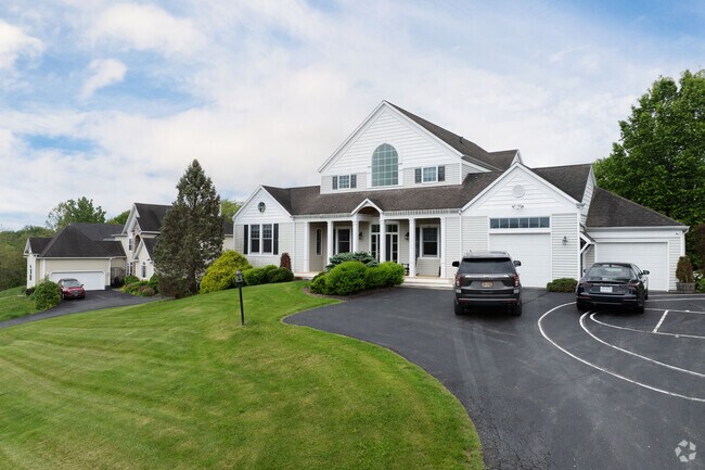 You can find newer construction builds ranging from $800,000 and up along the waterfront in Saugerties.