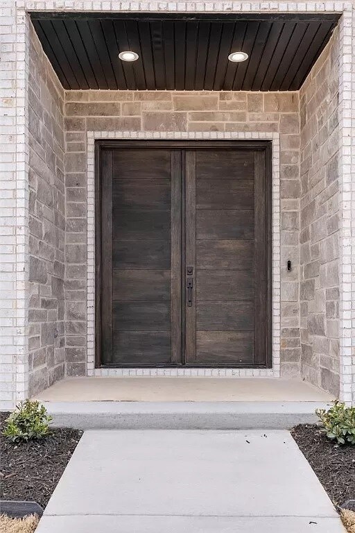 SLE L 30-Aspen-02-Entry Door.jpg