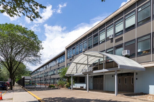 Paterson Public School No. 28 in NJ has a student-teacher ratio of 12 to 1.