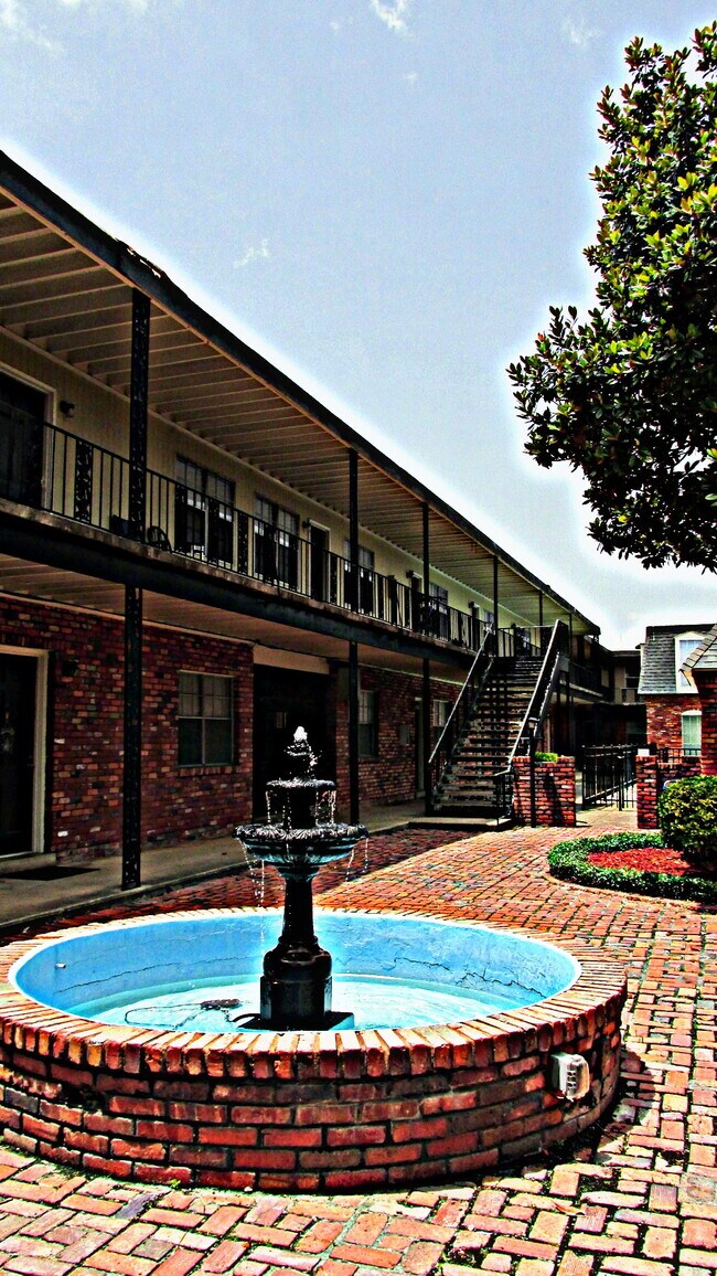 Courtyard CitiFlats Apartments, Montgomery, AL 36104 - photo 7