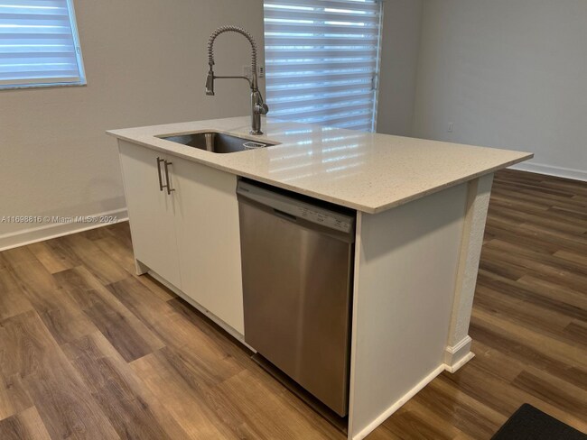 256 SW 159th Terrace, Pembroke Pines, FL 33027 - photo 6