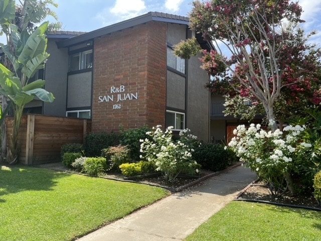 1762 San Juan St unit 15, Tustin, CA 92780 - photo 2