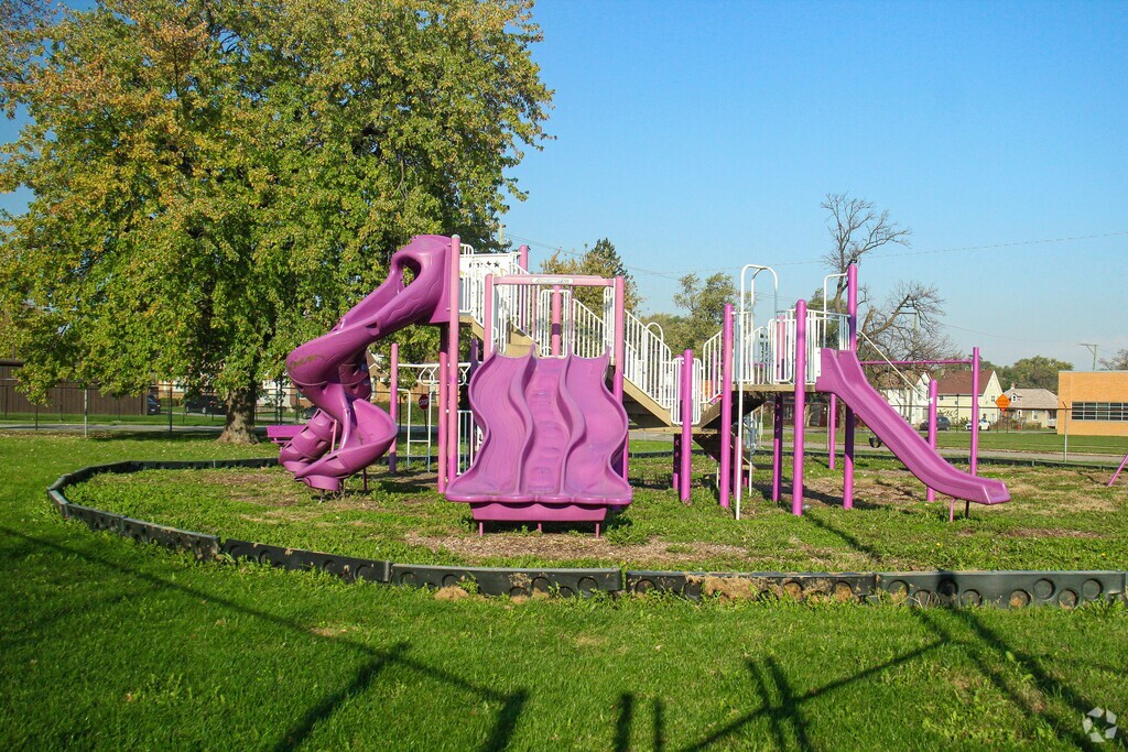 Outdoor Parking Facility in Harvey IL