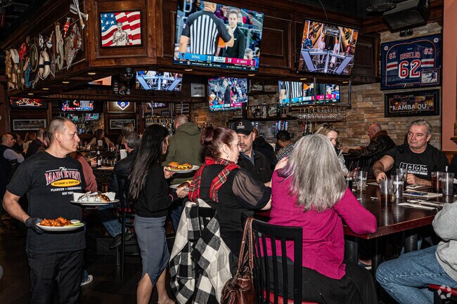 The Main Event is a sports bar that South Farmingdale locals can enjoy.