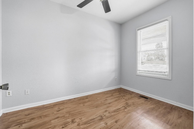 1625 Sherman Blvd, Fort Wayne, IN 46808 - photo 6