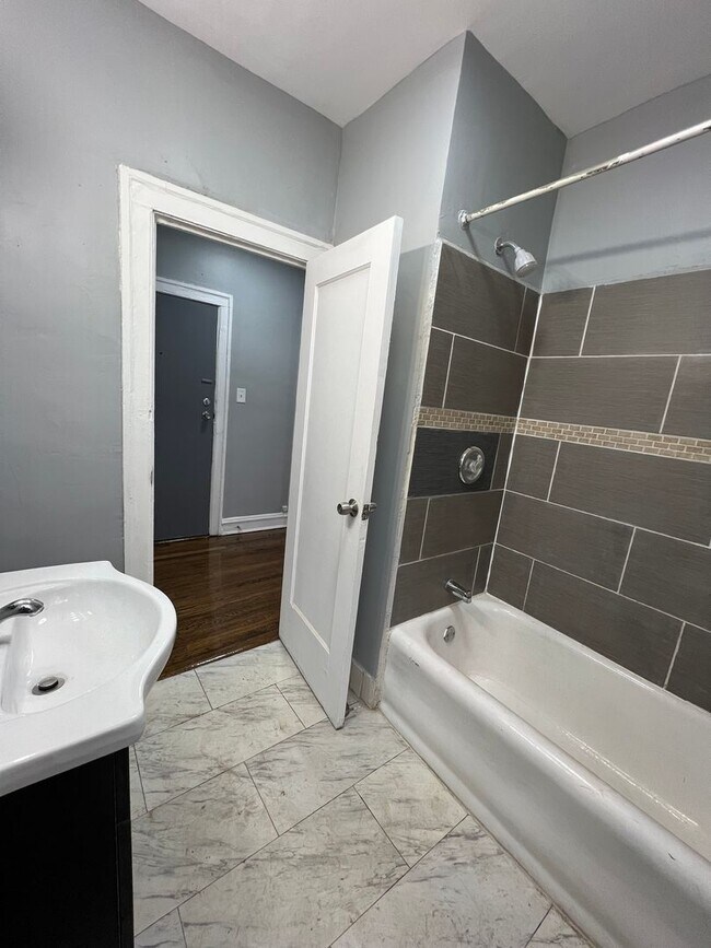 8004 S Eberhart Ave, Chicago, IL 60619 - photo 6