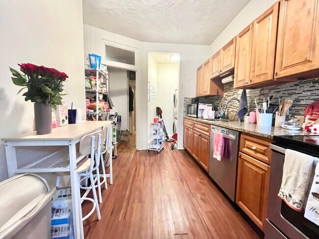 614 Columbus Ave unit 3, Boston, MA 02118 - photo 5