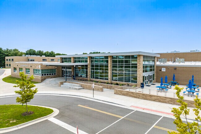 Rocky Run Middle School faithfully serve the Chantilly community.