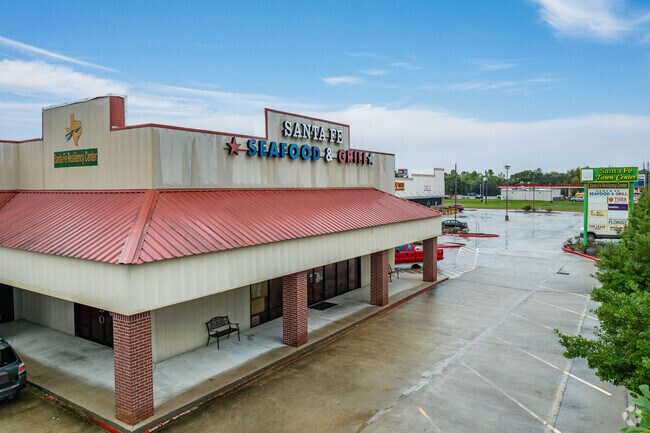 Local's and tourists alike flock to Sante Fe Seafood and Grille, known for their dinner specials