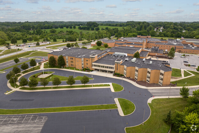 J R Fugett Middle School is conveniently located just northwest of downtown West Chester.