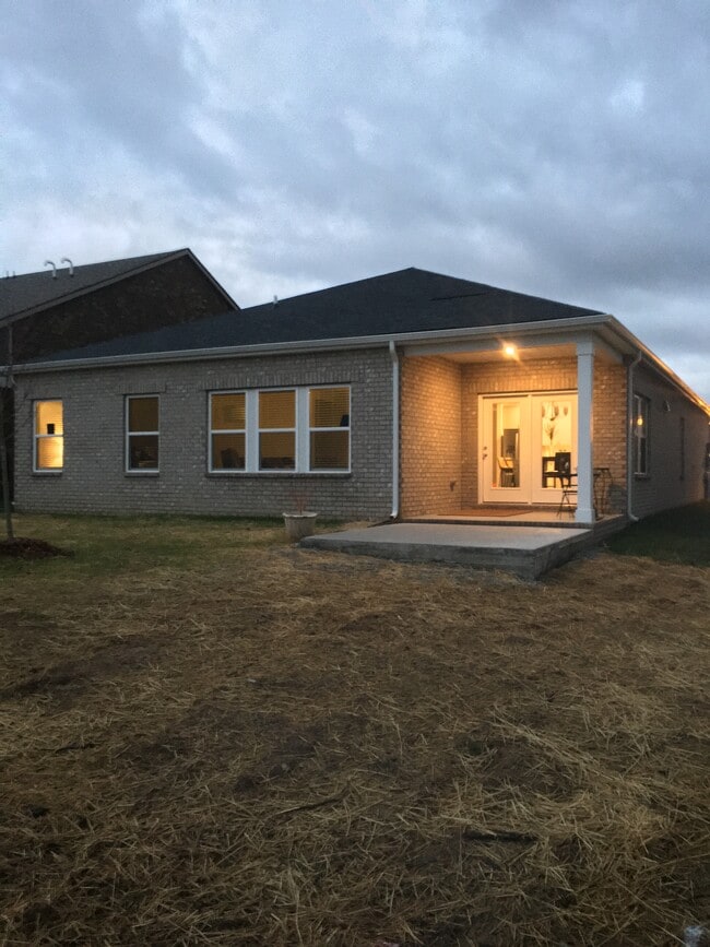 4973 Riverbank Dr, Hermitage, TN 37076 - photo 3