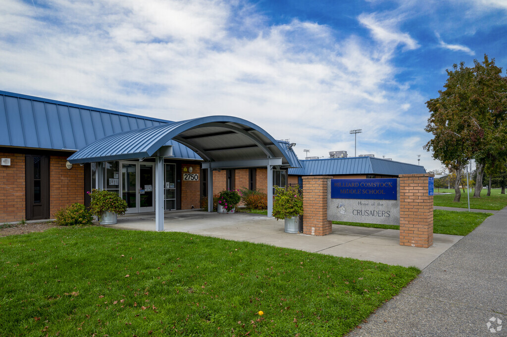 Hilliard Comstock Middle School has a wonderful campus for its students.