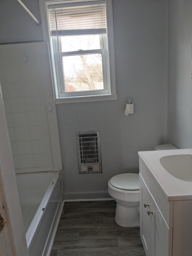 718 W Main St, Greeneville, TN 37743 - photo 5