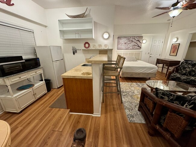 4695 Aliomanu Rd unit Studio 1, Anahola, HI 96703 - photo 3