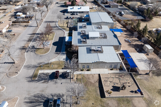A western view of Sandia View Elementary.
