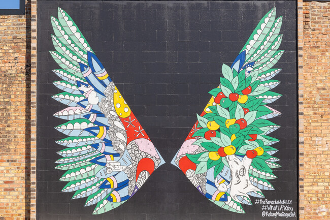 Downtown Niles has some amazing and colorful building murals done by local artists.