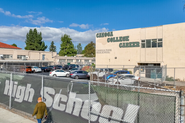 Canoga Park Senior High School