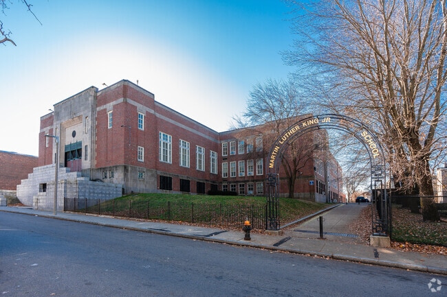 Martin Luther King Jr Elementary School provides a well-rounded education for its students.