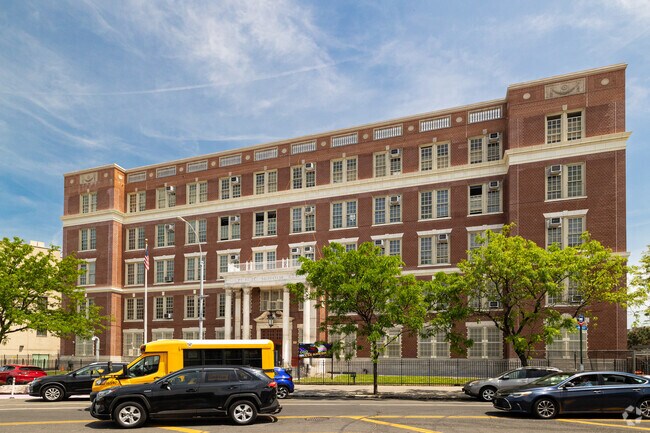 Academy For Language And Technology, Bronx NY Rankings &amp; Reviews 