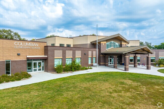 Primary students living in Bryn Mawr attend Columbian Elementary School for their early education.