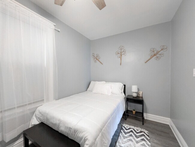 2039 W 23rd St unit 3r, Chicago, IL 60608 - photo 7