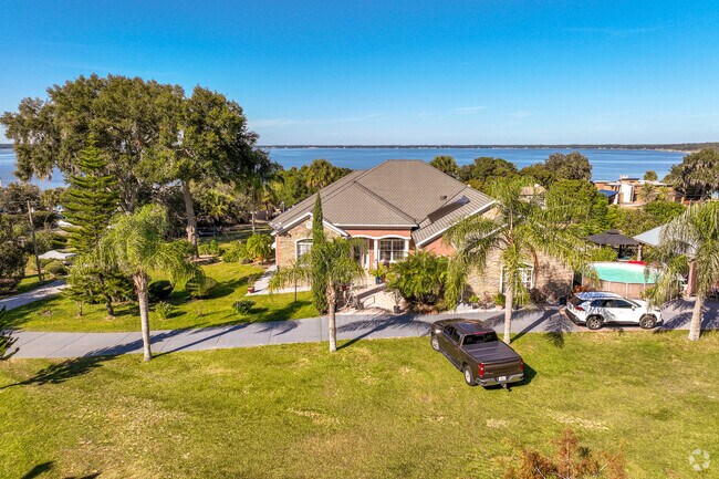 A wonderful beachfront property with amazing views of Eaton's Beach.
