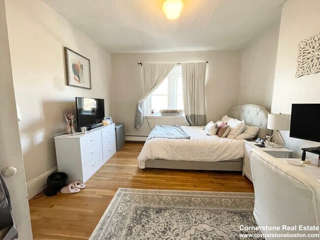 748 E 4th St unit 3, Boston, MA 02127 - photo 6