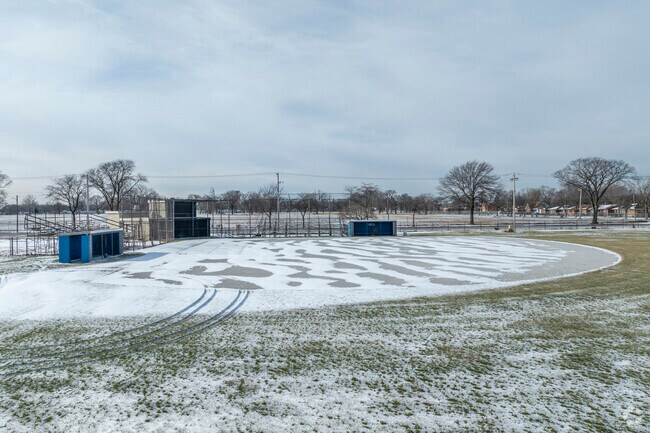 Roosevelt Park has a baseball field.